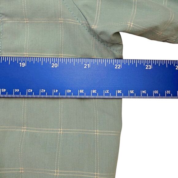 Howler Bros Tidepool Tech Shirt SeaSpray Check SS Button Vented Zip Pocket M - Picture 7 of 8